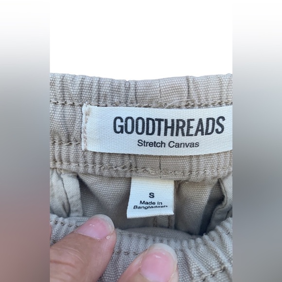 Good Thread men’s tan small shorts, nwt - Picture 3 of 3